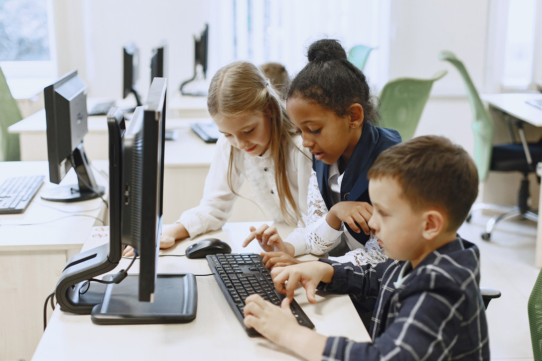 How parents can help their children navigate Artificial Intelligence