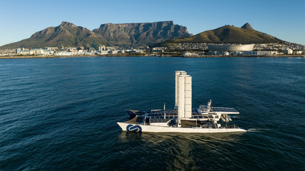 City hotel hosts the crew of a sea vessel on a mission