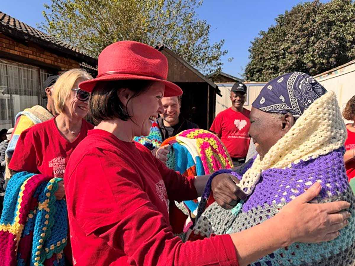 67 Blankets, Exclusive Books and communities celebrate Worldwide Knit in Public Day