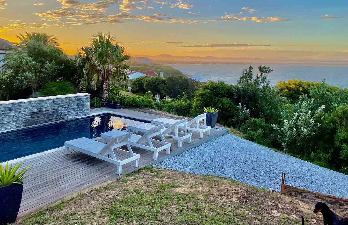Groynes built in St Francis Bay to benefit both beaches and property values